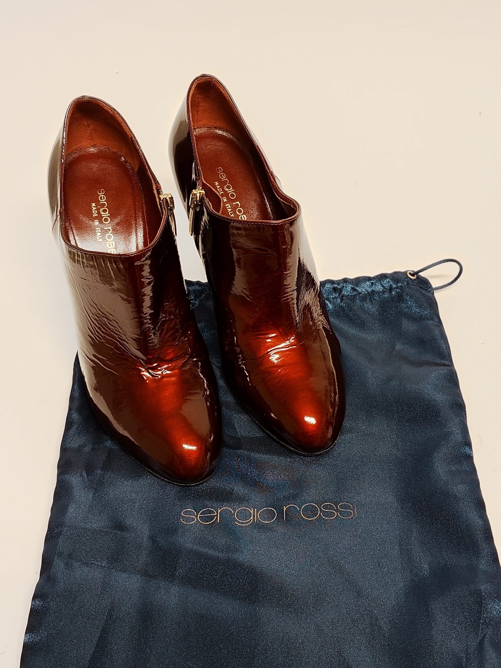premium leather restoration in Stockholm
